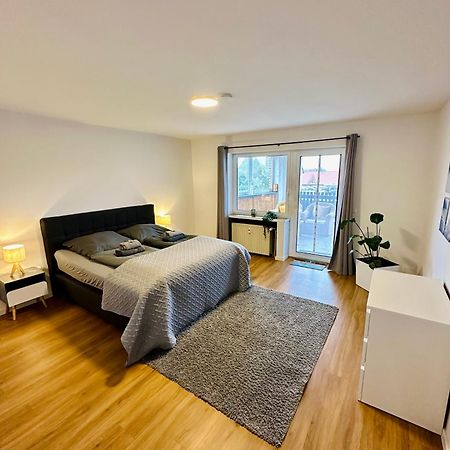 Traumhafte 115 Qm Ferienwohnung Am Steinhuder Meer, Ruhig, Komfortabel, Loggia, Parkplatz, Wifi Wunstorf Dış mekan fotoğraf