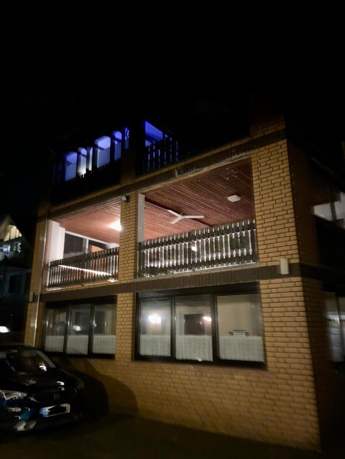 Traumhafte 115 Qm Ferienwohnung Am Steinhuder Meer, Ruhig, Komfortabel, Loggia, Parkplatz, Wifi Wunstorf Dış mekan fotoğraf