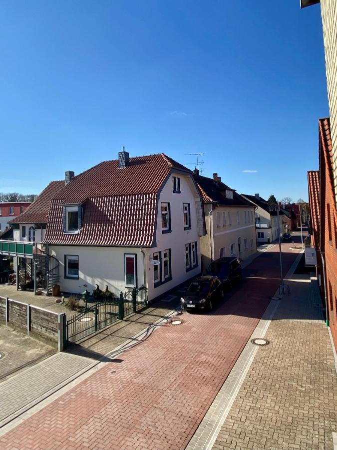 Traumhafte 115 Qm Ferienwohnung Am Steinhuder Meer, Ruhig, Komfortabel, Loggia, Parkplatz, Wifi Wunstorf Dış mekan fotoğraf