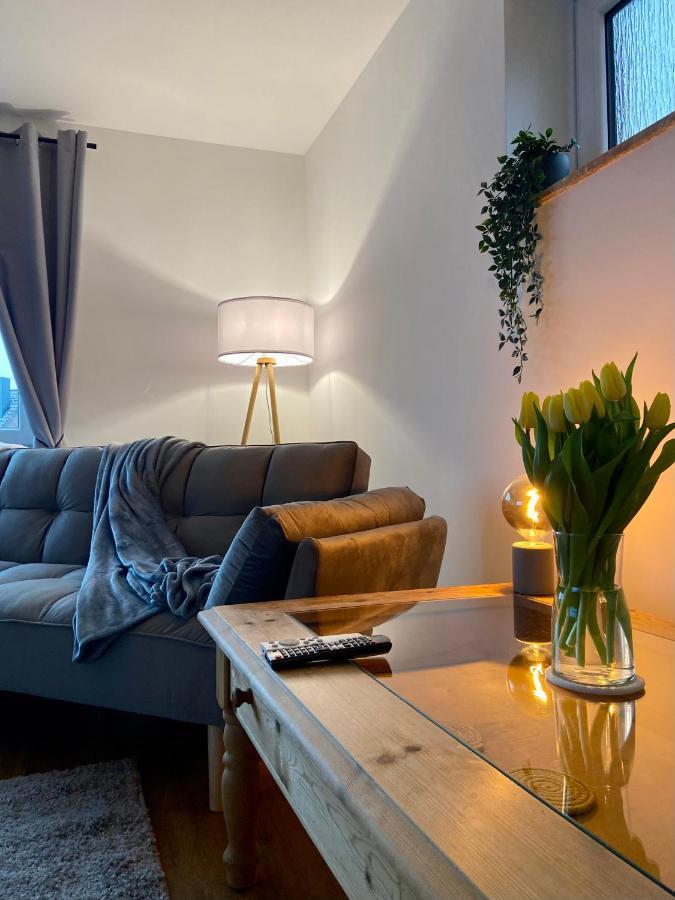 Traumhafte 115 Qm Ferienwohnung Am Steinhuder Meer, Ruhig, Komfortabel, Loggia, Parkplatz, Wifi Wunstorf Dış mekan fotoğraf