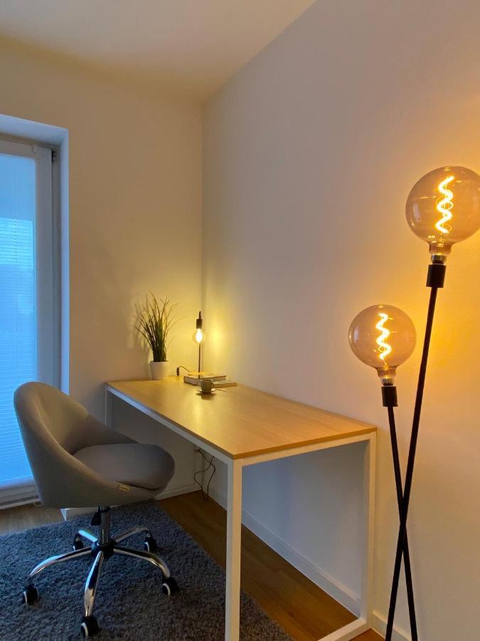 Traumhafte 115 Qm Ferienwohnung Am Steinhuder Meer, Ruhig, Komfortabel, Loggia, Parkplatz, Wifi Wunstorf Dış mekan fotoğraf